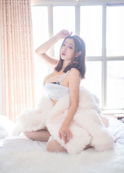 欧美美女大长腿_1080最新电影在线观看